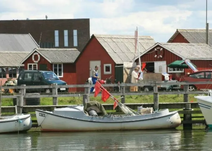 Hyggeligt Lille Byhus Lige Mellem Havnen Og Bytorv